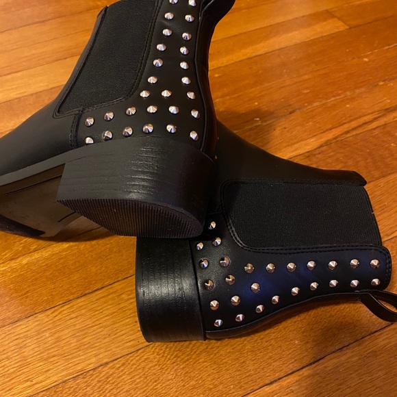 Steave Madden  leather pointy toe booties - Picture 3 of 6